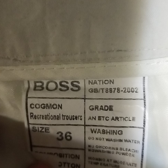 Hugo Boss off white pants - Picture 4 of 4